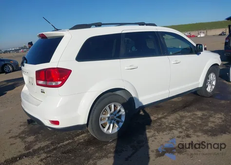 2015 Dodge Journey Sxt z USA, uszkodzony, nr VIN 3C4PDCBG6FT525137